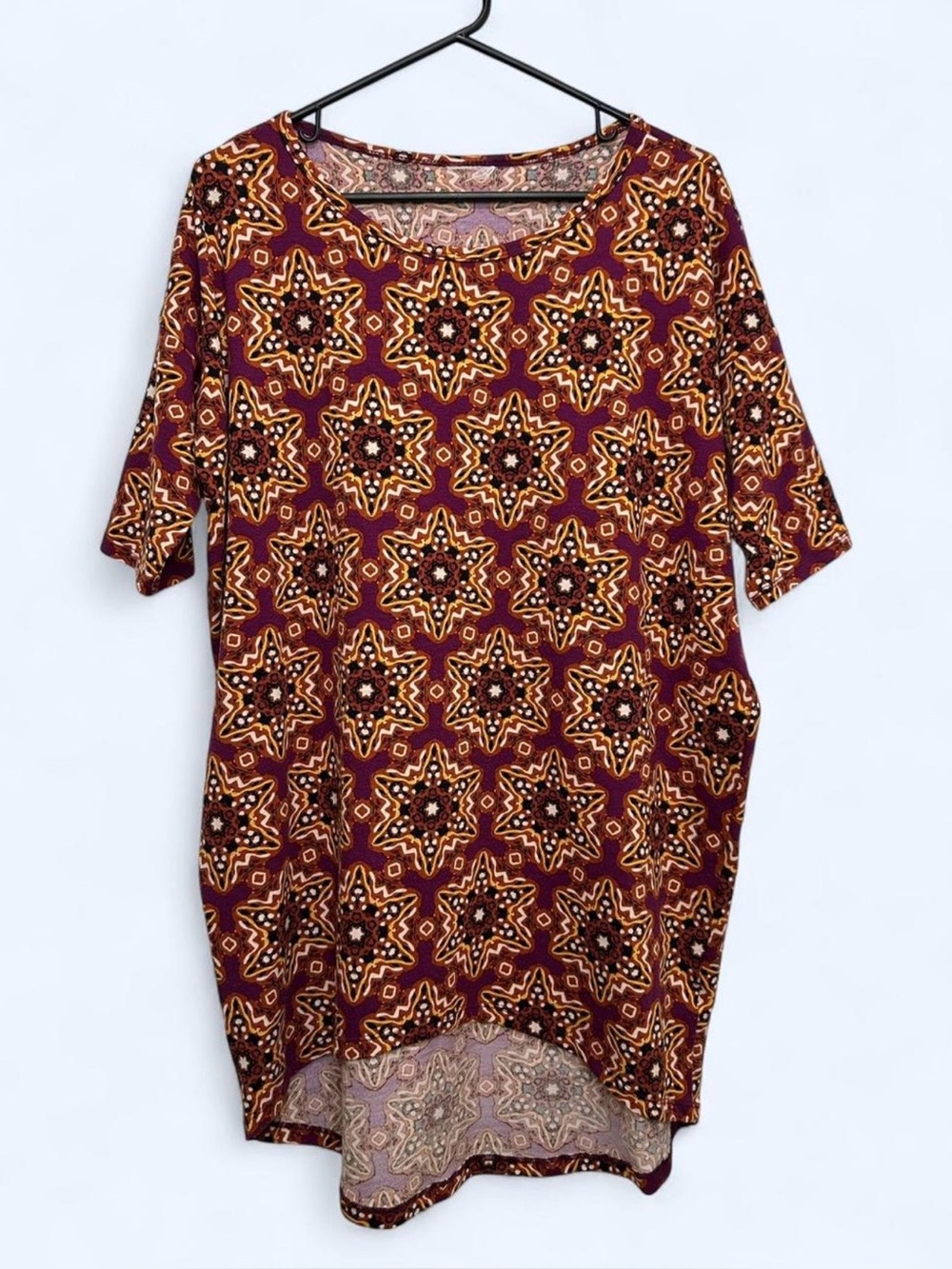 Lularoe Irma Tunic Top Size XS Star Pattern Loose Fit High Low Hem Half Sleeve
